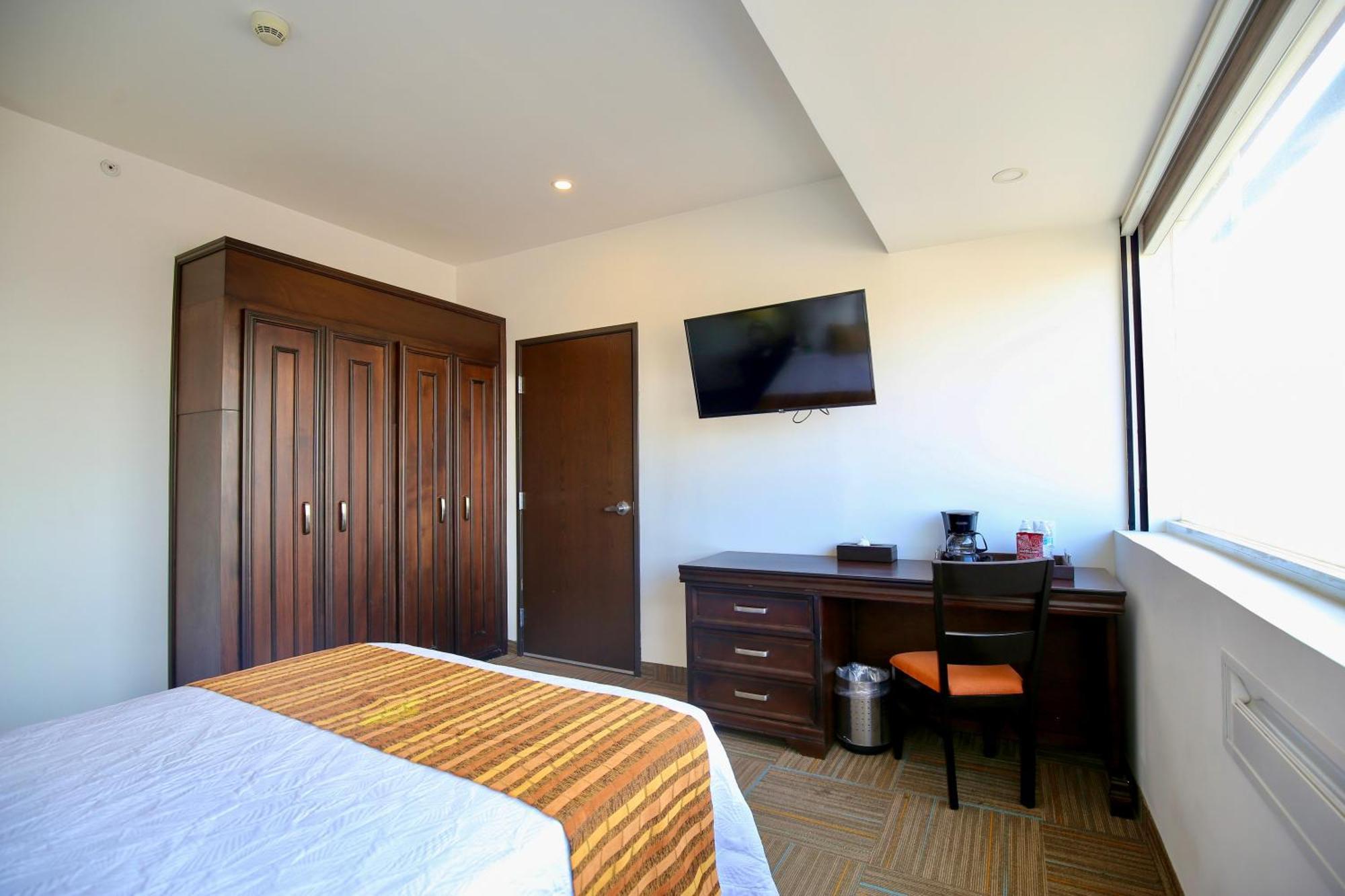 Hotel Stadium 5*
