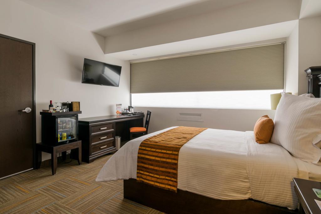 Stadium Hotel 5*